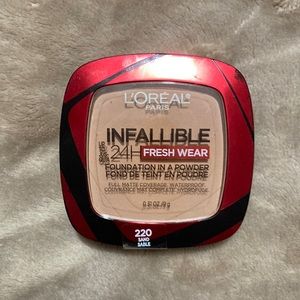 L’oréal Infallible 24hr Fresh Wear Powder Foundation